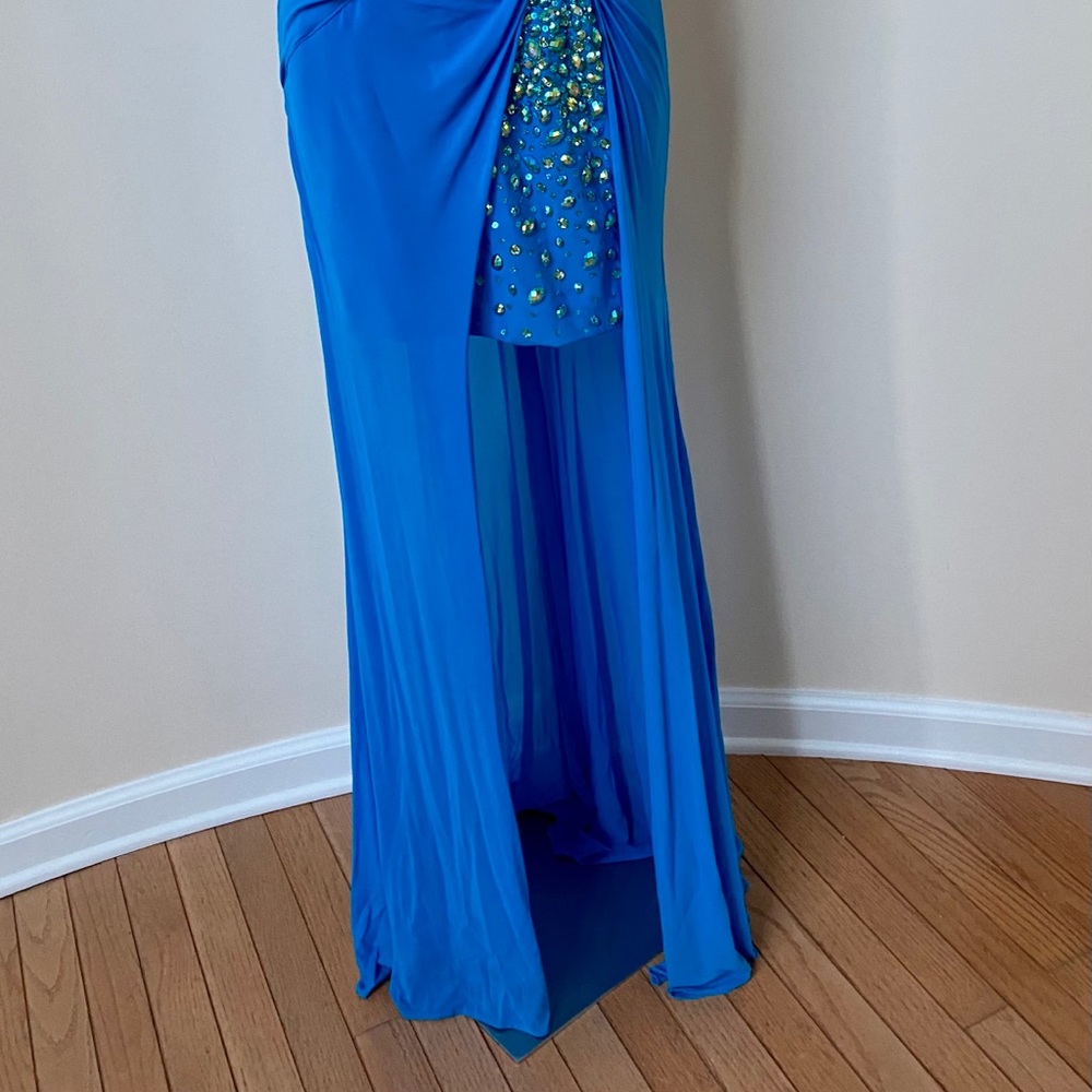 Dress - Picture 4 of 4